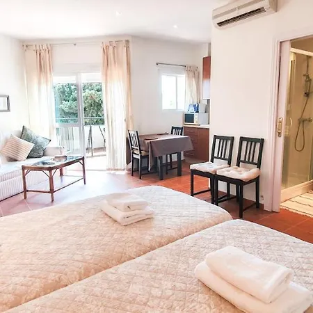 Skol 329 - Spacious Beachfront With Sea Views Apartamento *