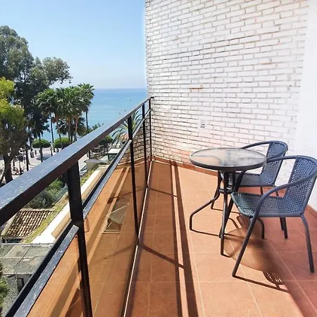 Skol 329 - Spacious Beachfront With Sea Views Marbella