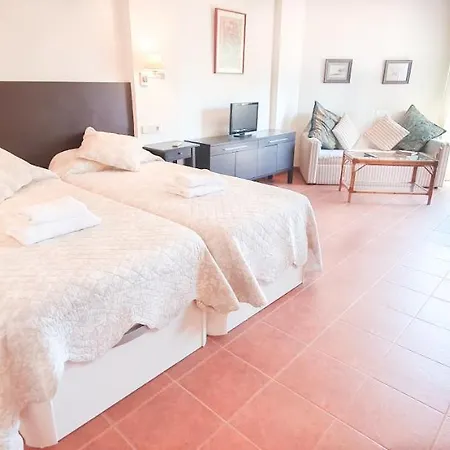 Apartment Skol 329 - Spacious Beachfront With Sea Views Marbella