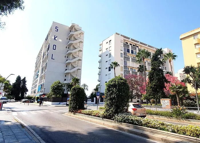 Skol 329 - Spacious Beachfront With Sea Views